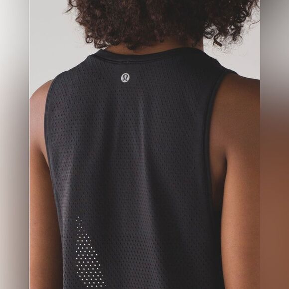 Lululemon Breeze By Muscle Tank Black Size 6 - Picture 1 of 13